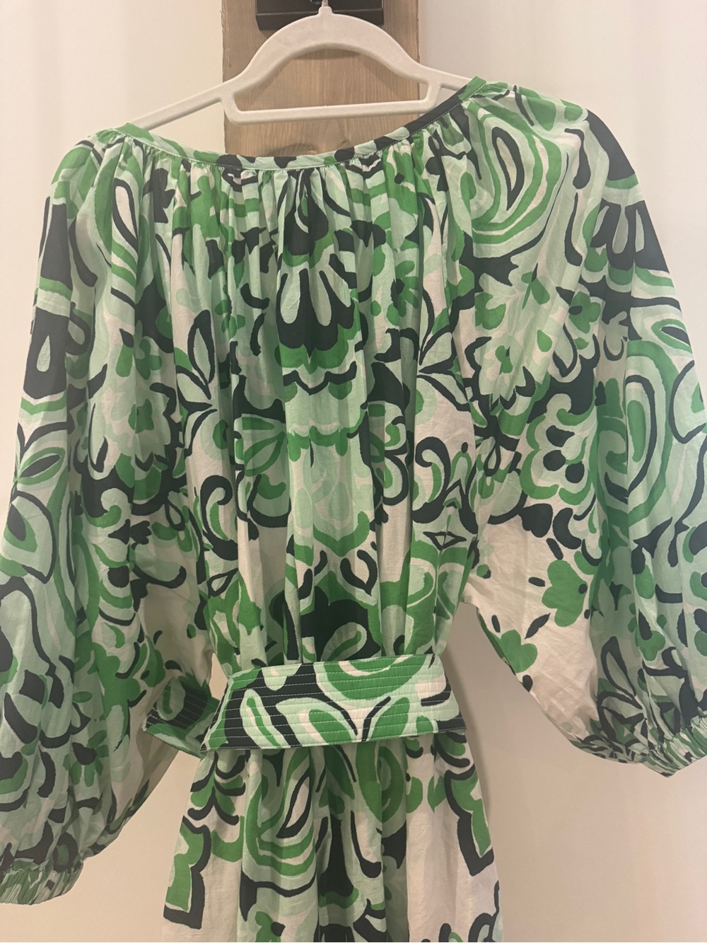 Cara Cara NWT floral dress with belt. Size xs/s. - Picture 6 of 7